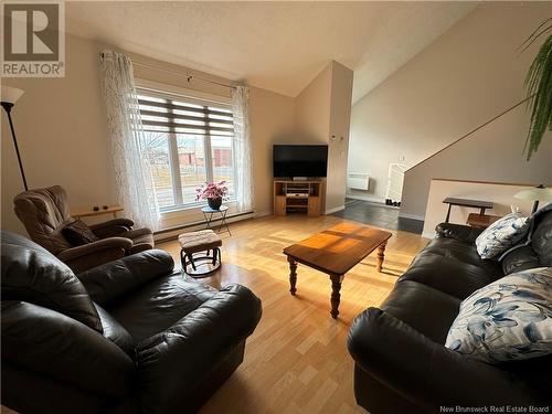 24 Rue Deschênes, Saint-Quentin, NB - Indoor Photo Showing Living Room