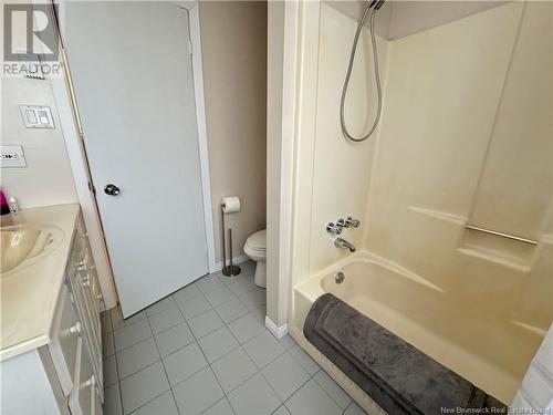 24 Rue Deschênes, Saint-Quentin, NB - Indoor Photo Showing Bathroom