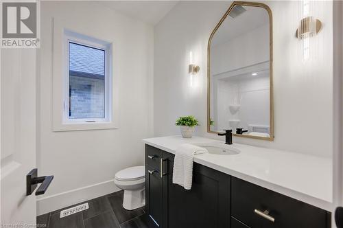 19 Carriage Crossing, Drayton, ON - Indoor Photo Showing Bathroom