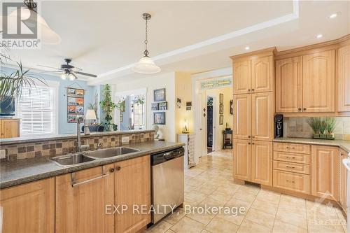 93 High Street, Prescott And Russell, ON - Indoor Photo Showing Kitchen With Double Sink