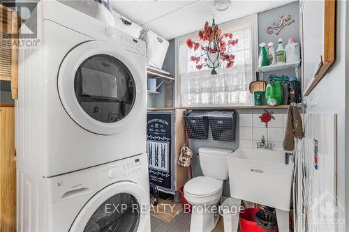 93 High Street, Prescott And Russell, ON - Indoor Photo Showing Laundry Room