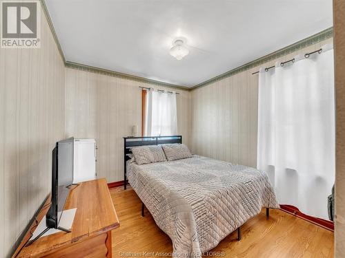 11 College Street, Chatham, ON - Indoor Photo Showing Bedroom