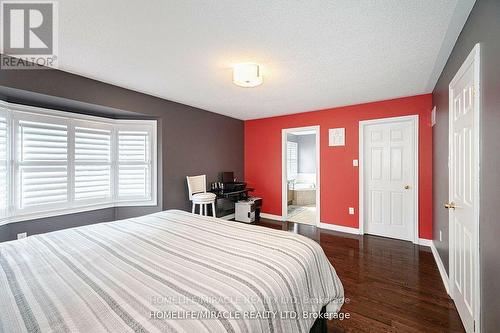 37 Everingham Circle, Brampton, ON - Indoor Photo Showing Bedroom