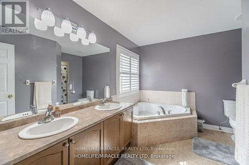 37 Everingham Circle, Brampton, ON - Indoor Photo Showing Bathroom