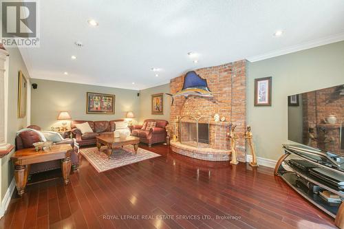 2130 Autumn Breeze Drive N, Mississauga, ON - Indoor Photo Showing Living Room With Fireplace