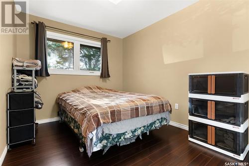 124 3Rd Street Ne, Ituna, SK - Indoor Photo Showing Bedroom