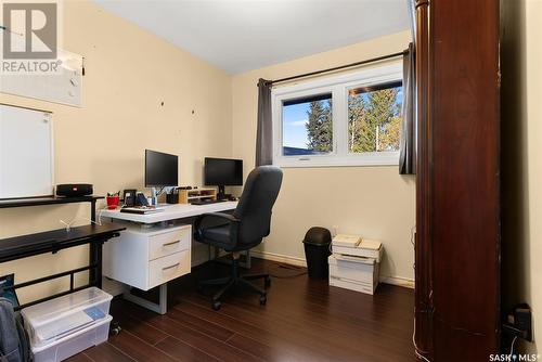 124 3Rd Street Ne, Ituna, SK - Indoor Photo Showing Office