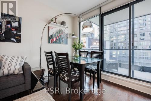 612 - 438 King Street W, Toronto, ON - Indoor Photo Showing Dining Room