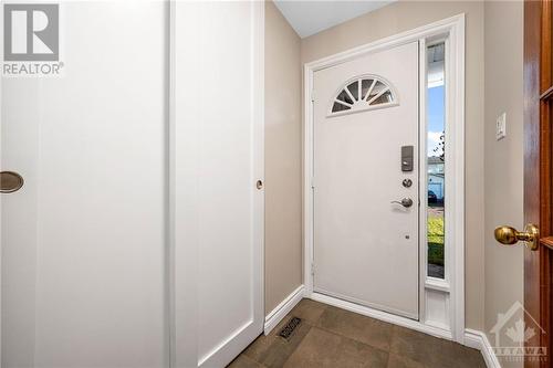 Foyer - 1847 D'Amour Crescent, Ottawa, ON - Indoor Photo Showing Other Room