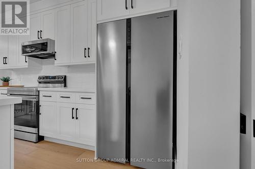 200 Bingham Avenue, Toronto, ON - Indoor Photo Showing Kitchen