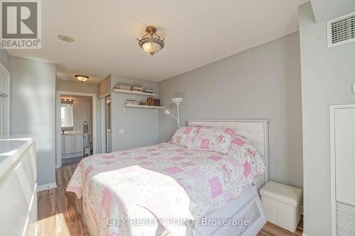 807 - 1720 Eglington Avenue E, Toronto, ON - Indoor Photo Showing Bedroom