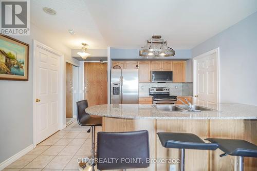 807 - 1720 Eglington Avenue E, Toronto, ON - Indoor Photo Showing Kitchen With Double Sink