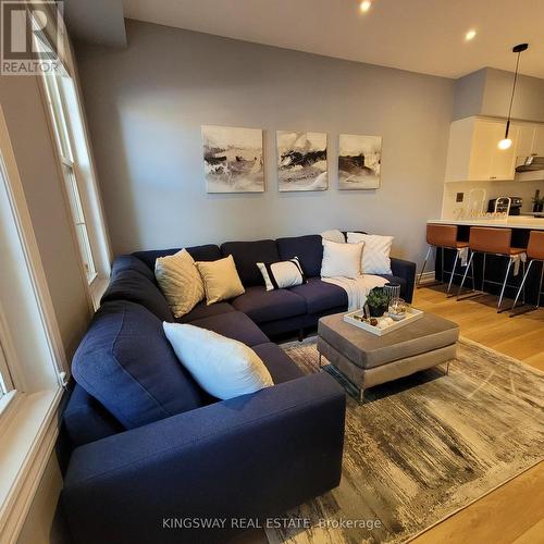 74B Coxwell Avenue, Toronto, ON - Indoor Photo Showing Living Room