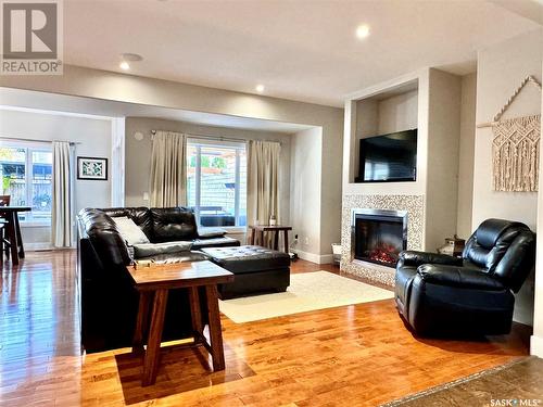 422 Willowgrove Crescent, Saskatoon, SK - Indoor Photo Showing Living Room With Fireplace