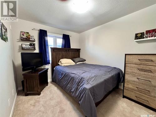 422 Willowgrove Crescent, Saskatoon, SK - Indoor Photo Showing Bedroom