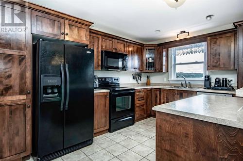 21 Sedgewick Street, Paradise, NL - Indoor Photo Showing Kitchen