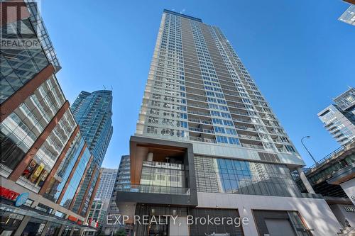 1115 - 19 Bathurst Street, Toronto, ON - Outdoor With Facade