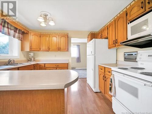 595 Glencairn Drive, Moncton, NB - Indoor Photo Showing Kitchen With Double Sink