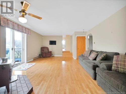 595 Glencairn Drive, Moncton, NB - Indoor Photo Showing Living Room