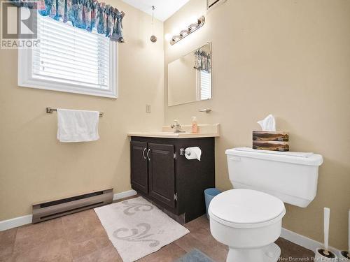 595 Glencairn Drive, Moncton, NB - Indoor Photo Showing Bathroom