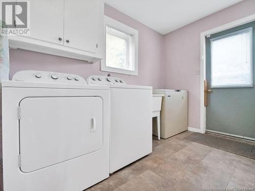 595 Glencairn Drive, Moncton, NB - Indoor Photo Showing Laundry Room