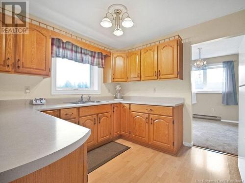 595 Glencairn Drive, Moncton, NB - Indoor Photo Showing Kitchen With Double Sink