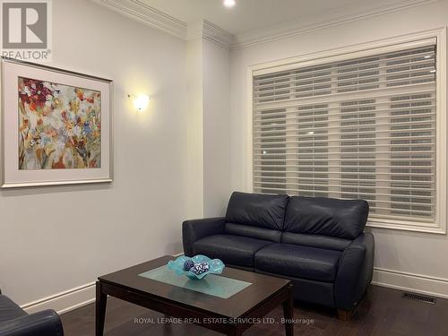 3172 William Rose Way, Oakville, ON - Indoor Photo Showing Living Room