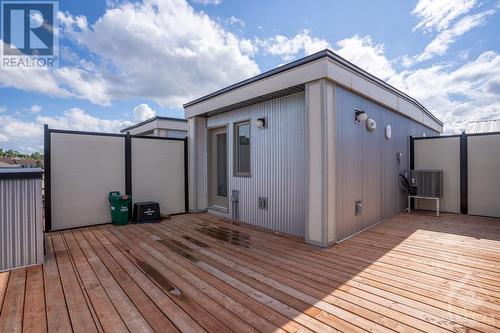 621 Makwa Private, Ottawa, ON - Outdoor With Exterior