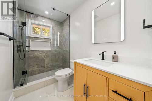 7 Copland Trail, Aurora, ON - Indoor Photo Showing Bathroom