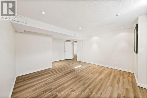 7 Copland Trail, Aurora, ON - Indoor Photo Showing Other Room