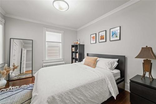 94 Walnut Street, Winnipeg, MB - Indoor Photo Showing Bedroom