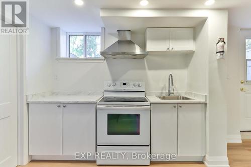 3469 Rockwood Drive, Burlington (Roseland), ON - Indoor Photo Showing Laundry Room