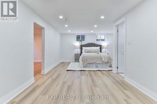 3469 Rockwood Drive, Burlington (Roseland), ON - Indoor Photo Showing Bedroom