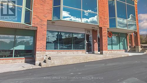 25 - 2800 John Street, Markham, ON 