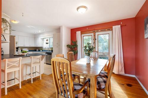 26 West Avenue, Winnipeg, MB - Indoor Photo Showing Dining Room