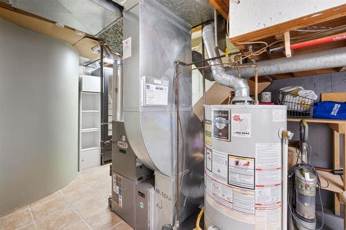 26 West Avenue, Winnipeg, MB - Indoor Photo Showing Basement