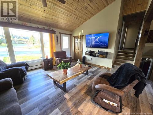 69 Laurier-Levesque Avenue, Saint-Jacques, NB - Indoor Photo Showing Living Room