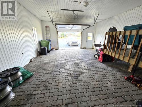 69 Laurier-Levesque Avenue, Saint-Jacques, NB - Indoor Photo Showing Garage