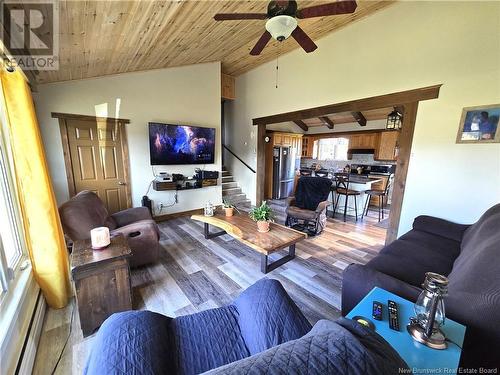 69 Laurier-Levesque Avenue, Saint-Jacques, NB - Indoor Photo Showing Living Room