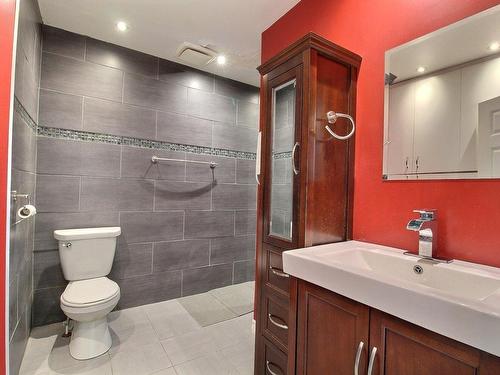 Bathroom - 401 7E Avenue, Barraute, QC - Indoor Photo Showing Bathroom