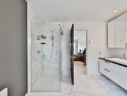 Ensuite bathroom - 