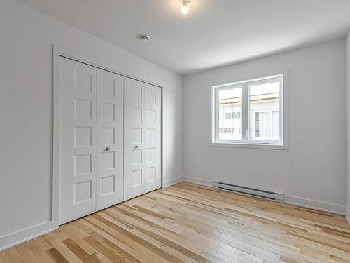 Bedroom - 81A Rue Du Rossignol, Brownsburg-Chatham, QC - Indoor Photo Showing Other Room