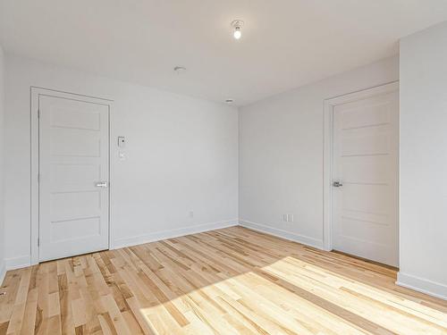 Bedroom - 81A Rue Du Rossignol, Brownsburg-Chatham, QC - Indoor Photo Showing Other Room