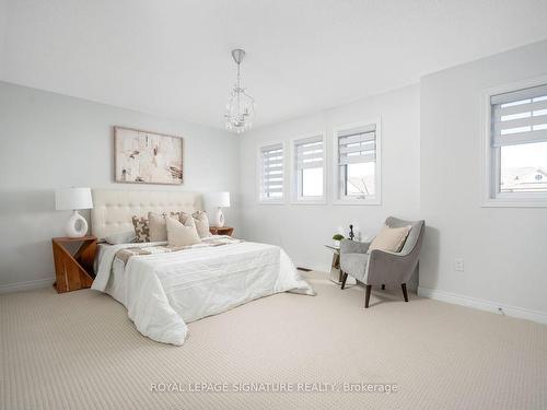 36 Philips View Cres, Richmond Hill, ON - Indoor Photo Showing Bedroom