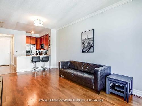 1502-2087 Lake Shore Blvd W, Toronto, ON - Indoor Photo Showing Other Room