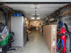 Garage - 