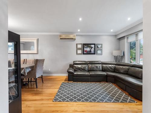 Overall view - 5764 Av. Wentworth, Côte-Saint-Luc, QC - Indoor Photo Showing Living Room