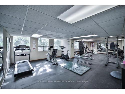 1007-3650 Kaneff Cres, Mississauga, ON - Indoor Photo Showing Gym Room