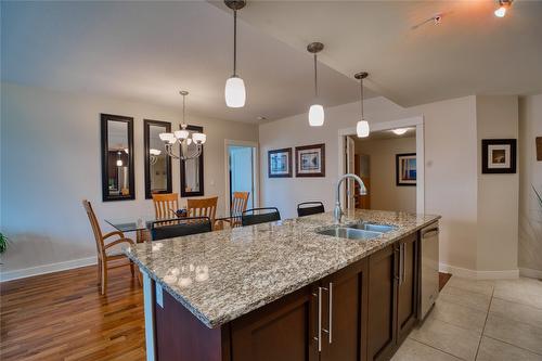 501-75 Martin Street, Penticton, BC - Indoor Photo Showing Kitchen With Double Sink