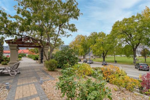 501-75 Martin Street, Penticton, BC - Outdoor